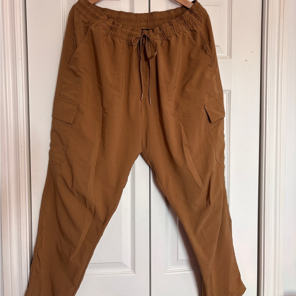 Women’s North Face Brown Cargo Pants
